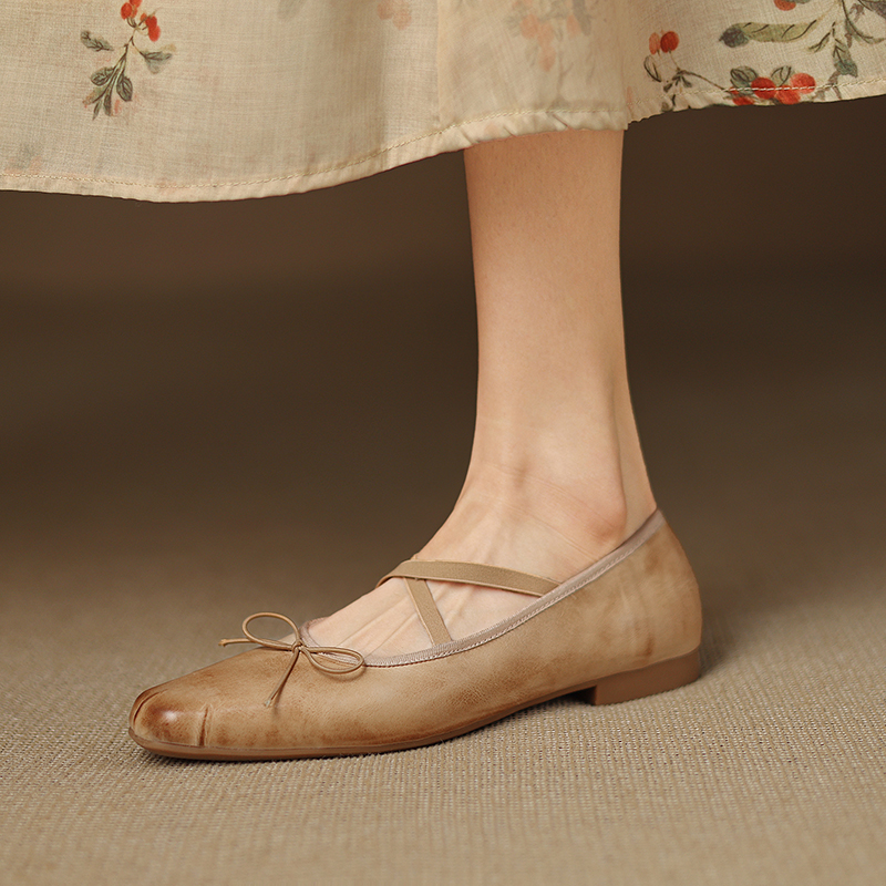 Retro Artistic Deer & Nara Handmade Genuine Leather Cross Strap Slimming Flat Ballet Shoes for Women - Y2K Fashion Style Retro Artistic Deer & Nara Handmade Genuine Leather Cross Strap Slimming Flat Ballet Shoes for Women - Y2K Fashion Style