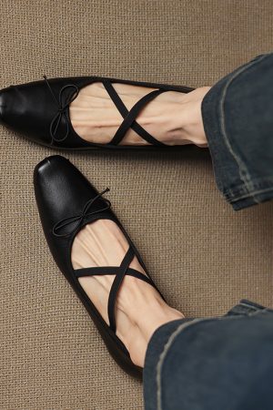 Retro Artistic Deer & Nara Handmade Genuine Leather Cross Strap Slimming Flat Ballet Shoes for Women - Y2K Fashion Style