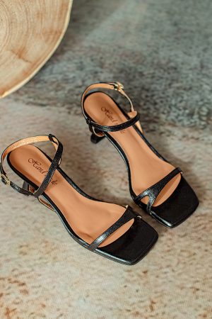 Retro Artistic Genuine Leather High-Heeled Sandals for Women - Slim Open-Toe Design, Summer 2024 Fashion