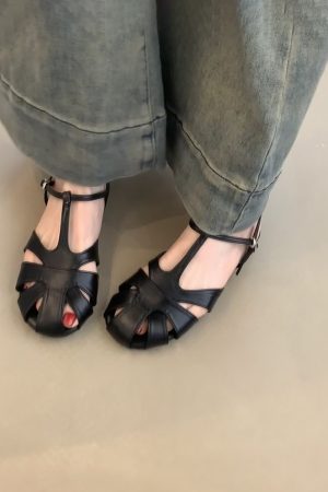 Retro Artistic Hollow-Out Buckle Sandals for Women - Sheepskin Woven Flat Roman Shoes, Casual Pig Cage Style