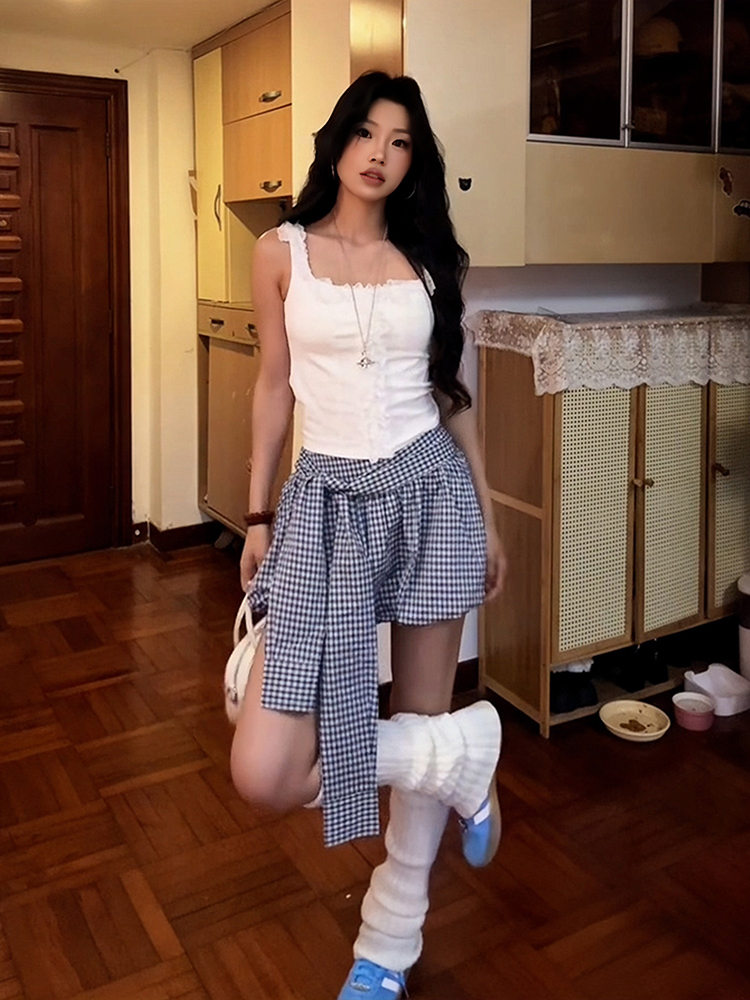 Retro Blue Checkered Floral Bud A-Line Skirt for Women - High-Waisted Hot Short Summer Fashion Retro Blue Checkered Floral Bud A-Line Skirt for Women - High-Waisted Hot Short Summer Fashion