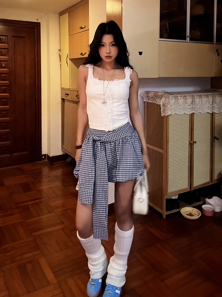 Retro Blue Checkered Floral Bud A-Line Skirt for Women - High-Waisted Hot Short Summer Fashion Retro Blue Checkered Floral Bud A-Line Skirt for Women - High-Waisted Hot Short Summer Fashion