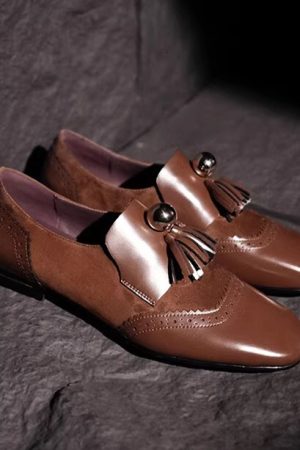 Retro British Style Flat Leather Loafers for Women - Versatile Fashionable Italian-Inspired Shoes