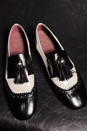 Retro British Style Flat Leather Loafers for Women - Versatile Fashionable Italian-Inspired Shoes