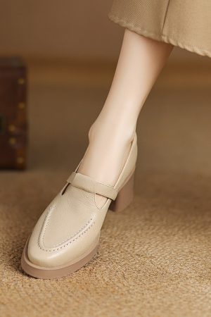 Retro British Style Thick-Soled Mary Jane Loafers for Women - Versatile Casual Leather Shoes with Italian Flair