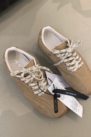 Retro Casual Color-Blocking Lace-Up Cowhide Training Shoes for Women - Flat Sports Footwear for Outdoor Running