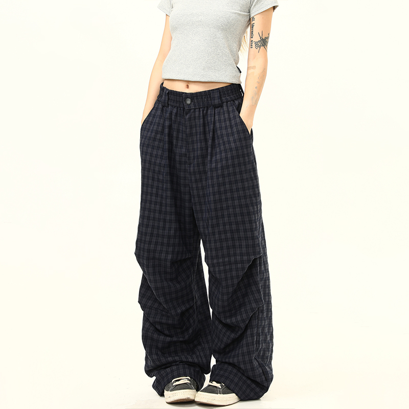 Retro Checkered Pleated Loose Drape Pants for Women - Stylish Casual Trousers, 90s Inspired Fashion Retro Checkered Pleated Loose Drape Pants for Women - Stylish Casual Trousers, 90s Inspired Fashion