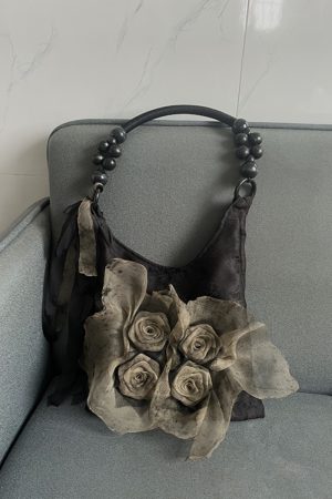 Retro Chinese Style Rose Floral Pleated Tote Bag - Large Capacity Shoulder Bag for Commuting