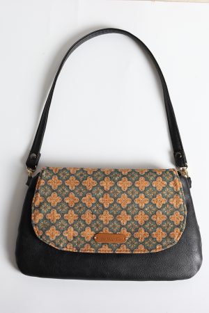 Retro Chinese Style Vintage Shoulder Crossbody Bag for Women - Spring/Summer Collection, Niche Design Underarm Bag