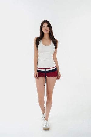 Retro Color-Blocked Wide Stripe Knitted Shorts - Y2K-Inspired Summer Fashion