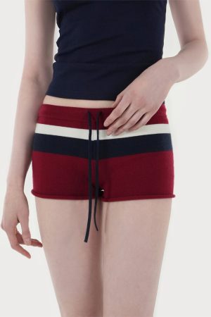 Retro Color-Blocked Wide Stripe Knitted Shorts - Y2K-Inspired Summer Fashion