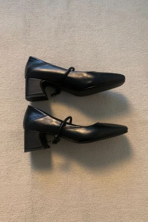 Retro Cowhide High-Heeled Mary Jane Shoes with Square Toe and Single Strap - French Style Chunky Heel Commuter Flats