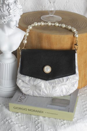 Retro Crossbody Underarm Bag for Women - Vintage Chinese-Style Hanfu Design, 2023 Trendy Niche Fashion Accessory