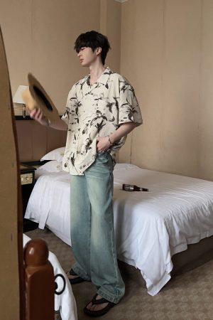 Retro Cuban Collar Floral Short-Sleeve Shirt for Men and Women - Vintage Loose Beach Style, Lightweight Summer Trend