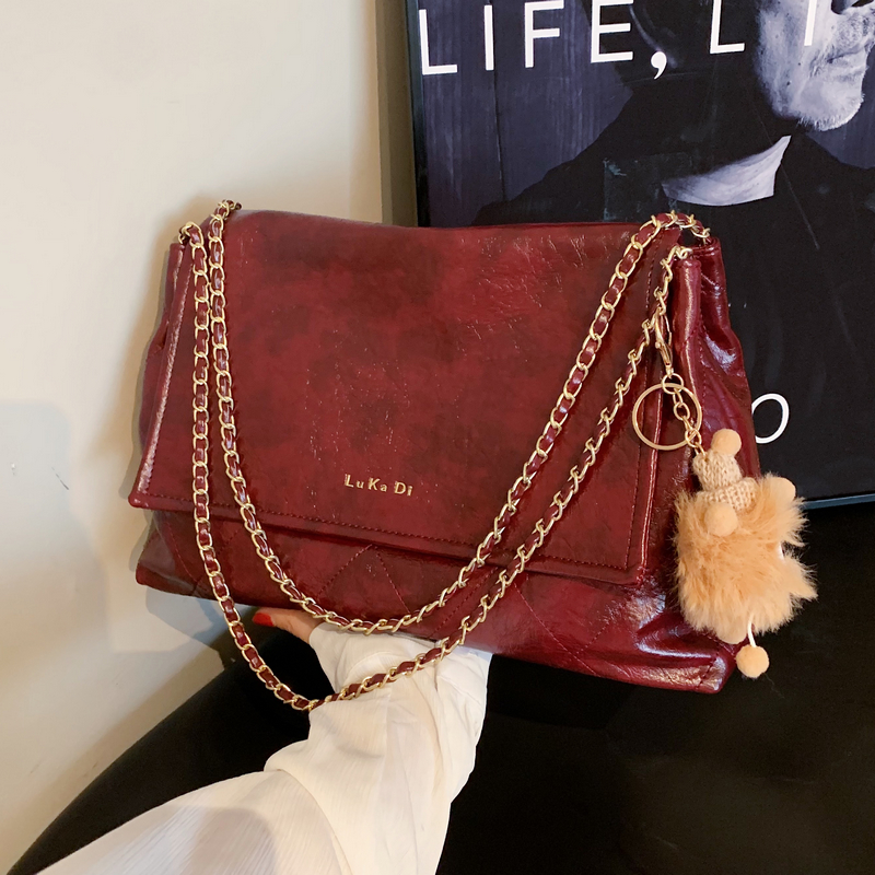 Retro Diamond Quilted Chain Shoulder Bag - Large Oil Wax Leather Handbag for Women, Trendy 2025 Casual Commuter Tote Retro Diamond Quilted Chain Shoulder Bag - Large Oil Wax Leather Handbag for Women, Trendy 2025 Casual Commuter Tote