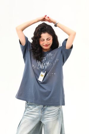 Retro Distressed Letter Short-Sleeve T-Shirt for Women â€“ Summer Loose Fit Versatile Casual Top, Vintage American Style