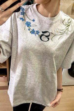 Retro Embroidered Floral Gray Short Sleeve T-Shirt for Women - Summer 2025 High-End Design, Trendy Y2K Style