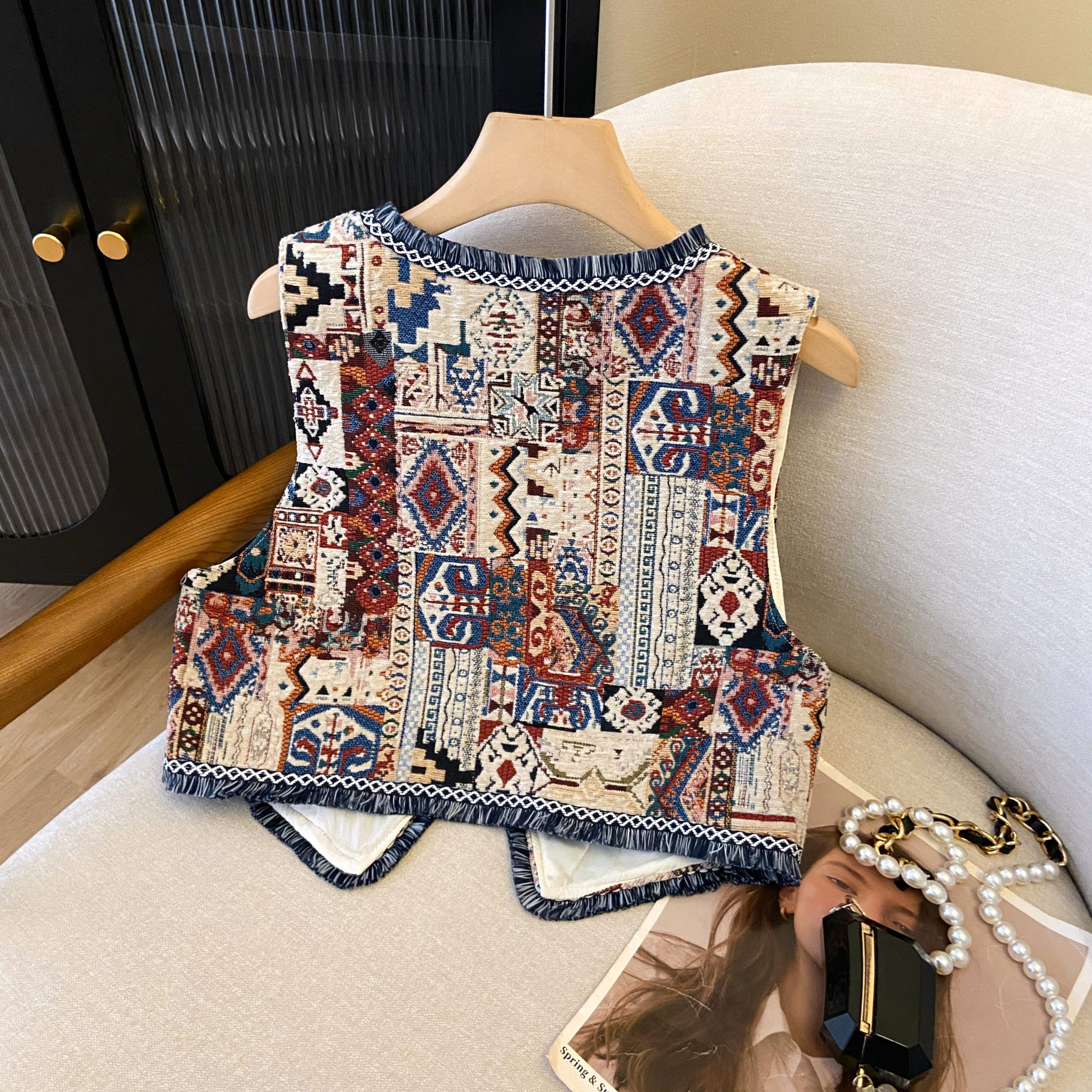 Retro Ethnic Geometric Jacquard Tassel Vest Outerwear - Boho Chic Loose Tank Top for Women, Perfect for Prairie Travel Retro Ethnic Geometric Jacquard Tassel Vest Outerwear - Boho Chic Loose Tank Top for Women, Perfect for Prairie Travel