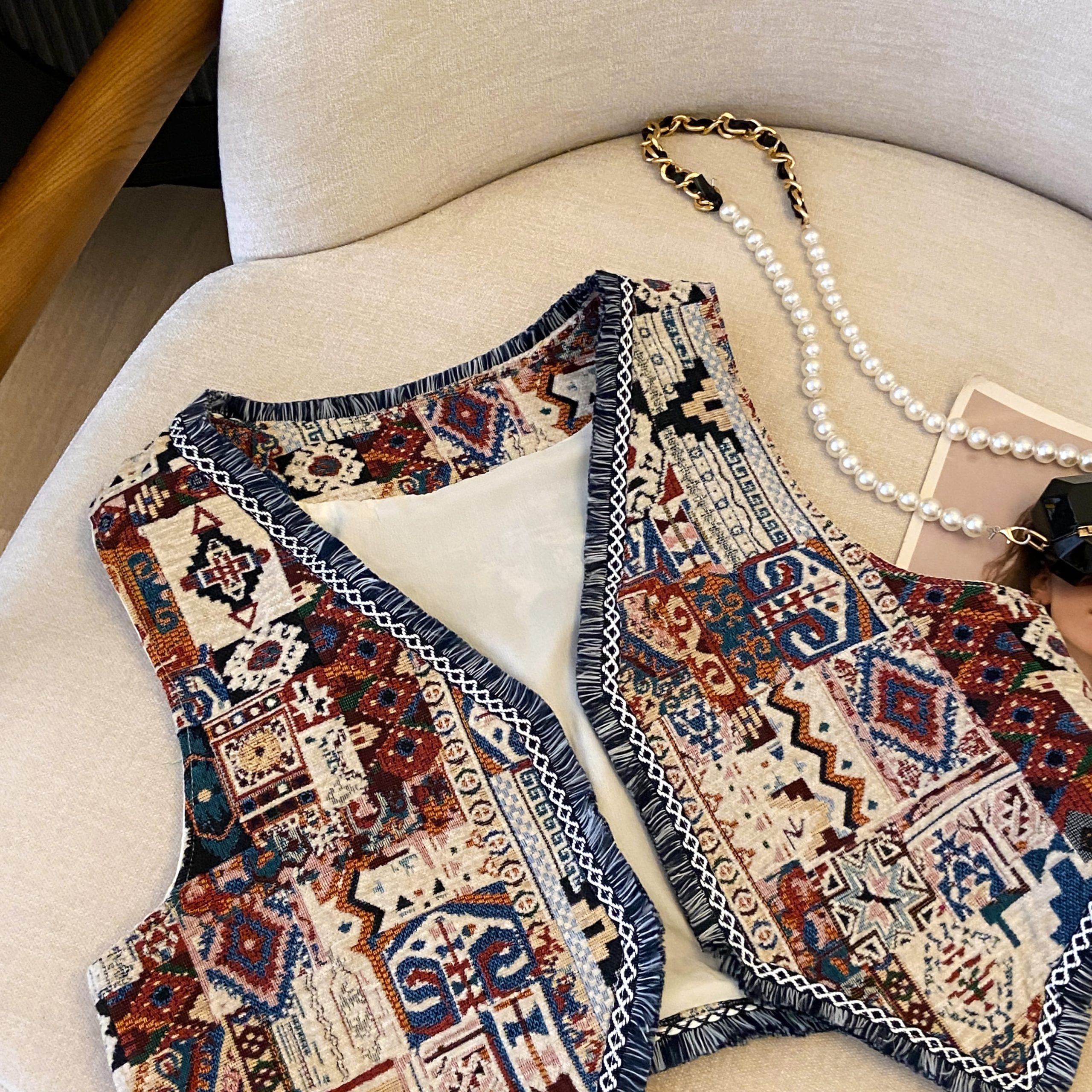Retro Ethnic Geometric Jacquard Tassel Vest Outerwear - Boho Chic Loose Tank Top for Women, Perfect for Prairie Travel Retro Ethnic Geometric Jacquard Tassel Vest Outerwear - Boho Chic Loose Tank Top for Women, Perfect for Prairie Travel