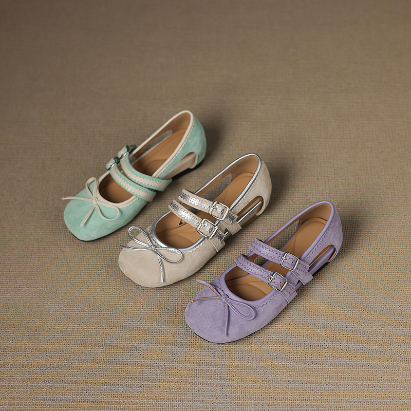 Retro Fairy High-Heeled Genuine Leather Mary Jane Shoes with Sweet Hollow Design - Artistic Deer and Nara Style Retro Fairy High-Heeled Genuine Leather Mary Jane Shoes with Sweet Hollow Design - Artistic Deer and Nara Style