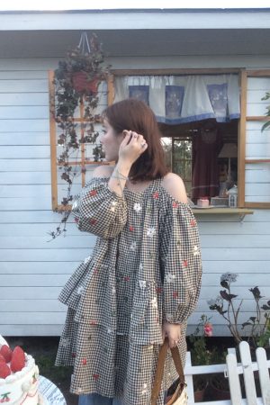 Retro Floral Embroidery Cotton Dress - Women's Off-Shoulder Lantern Sleeve Short Skirt - Vintage Spring Style