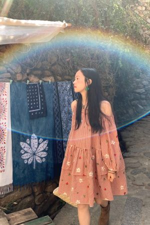 Retro Floral Embroidery Cotton Dress - Women's Off-Shoulder Lantern Sleeve Short Skirt - Vintage Spring Style