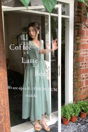 Retro Floral V-Neck Chiffon Dress for Women - Summer Loose Mid-Sleeve Flared Skirt, Vintage Style, Perfect for 90s and Y2K Fashion