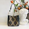 Retro Geometric Stripe Crossbody Handbag for Women - Unique Design, Versatile Spring/Summer Style