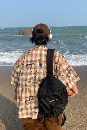 Retro Graffiti Checkered Short Sleeve Shirt for Men and Women - Vintage Summer Half Sleeve Top in 90s Style