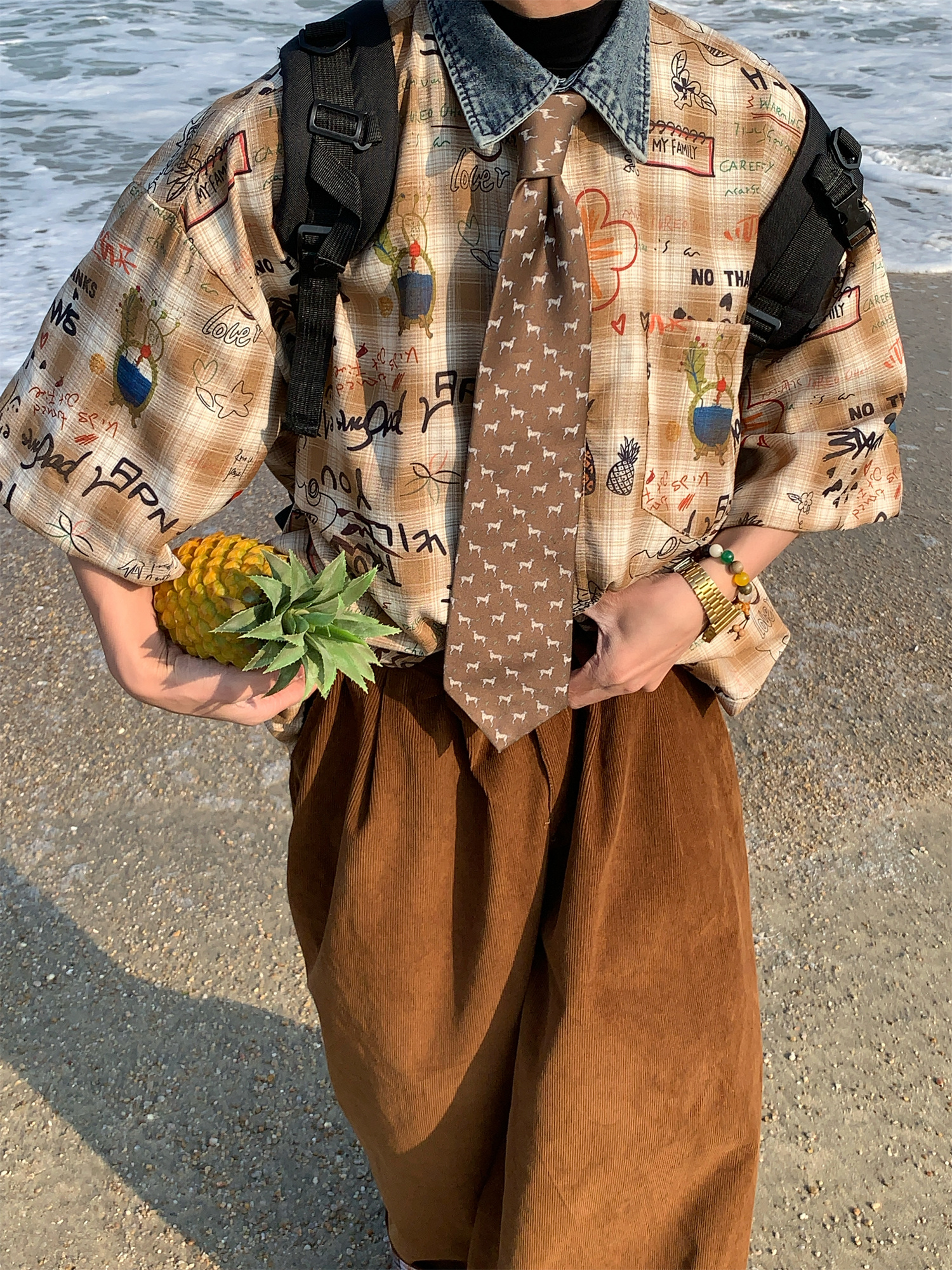 Retro Graffiti Checkered Short Sleeve Shirt for Men and Women - Vintage Summer Half Sleeve Top in 90s Style