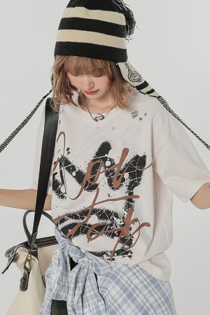 Retro Graffiti Print Round Neck Short Sleeve T-Shirt for Women - Loose Slim Fit Summer Street Style Top