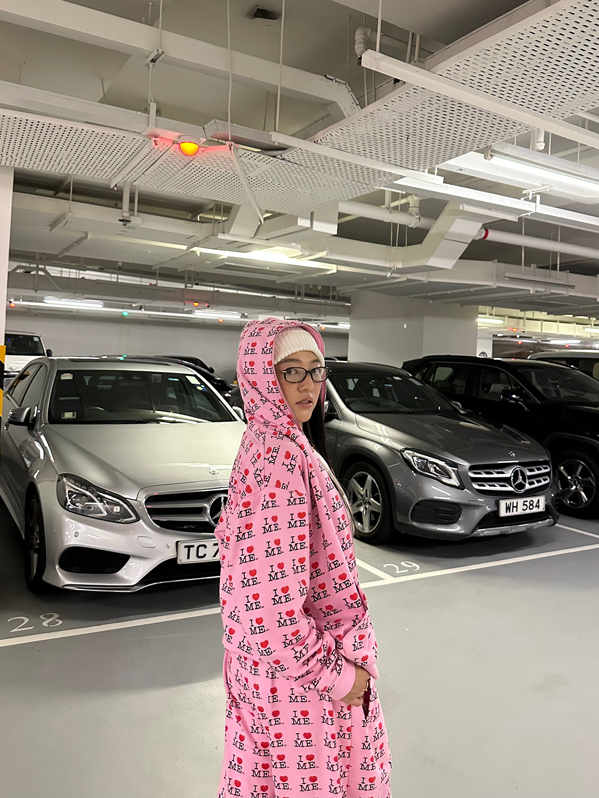 Retro Heart Print Soft Pink Hoodie and Sweatpants Set - Cozy 90s Inspired Fleece Loungewear Retro Heart Print Soft Pink Hoodie and Sweatpants Set - Cozy 90s Inspired Fleece Loungewear