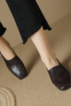 Retro High-End Genuine Leather Lazy Loafers for Women - Summer 2025 Fashion, Italian Style, Comfortable & Chic