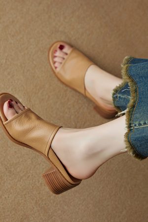 Retro High Heel Slide Sandals for Women - Genuine Leather Round Toe Open-Toe Slippers, Thick Heel, Summer 2025 Fashion