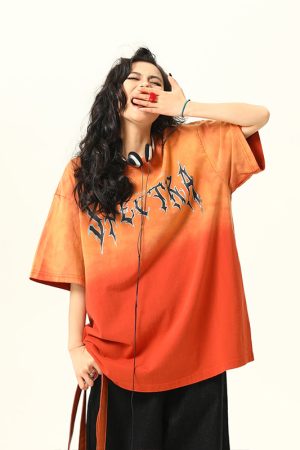 Retro High Street Washed Gradient Letter Short-Sleeve T-Shirt for Men and Women - Trendy Summer Couple Tee