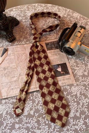 Retro Hong Kong Style Floral Long Tie 90s Wide Bow Tie Shirt Accessory for Versatile Fashion Looks