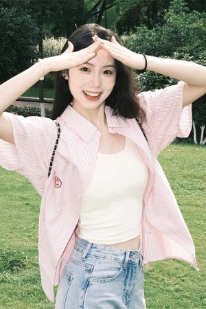 Retro Hong Kong Style Pink Striped Short Sleeve Shirt for Women - Casual Loose Fit Smiley Face Jacket Top for Summer