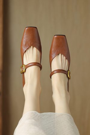 Retro Italian Square-Toe Mary Jane Flats for Women with Gold Buckle - Versatile Mid-Heel Shoes for Y2K and Vintage Style