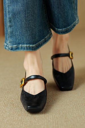 Retro Italian Square-Toe Mary Jane Flats for Women with Gold Buckle - Versatile Mid-Heel Shoes for Y2K and Vintage Style