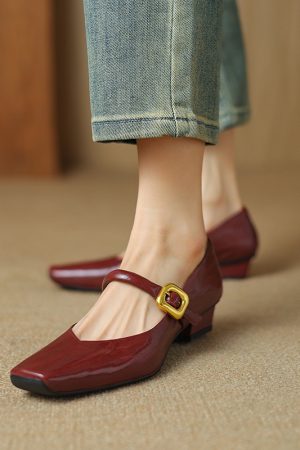 Retro Italian Square-Toe Mary Jane Flats for Women with Gold Buckle - Versatile Mid-Heel Shoes for Y2K and Vintage Style