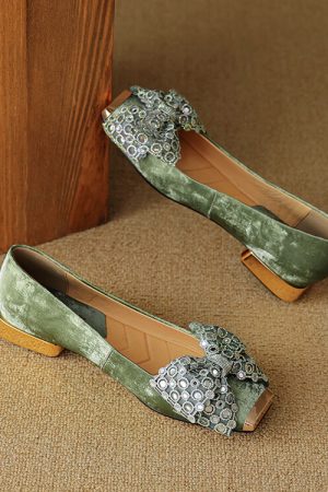 Retro Italian Style Bow Flat Shoes for Women - Square Toe Shallow Mouth Design, Chic National Style Footwear