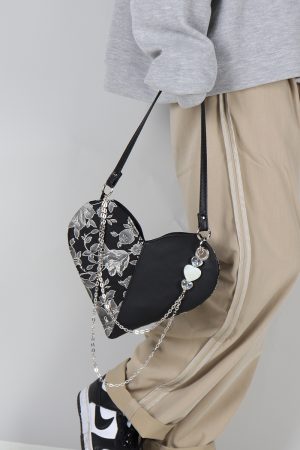 Retro Jacquard Embroidered Heart Beaded Crossbody Bag for Women - Handmade Sweet Cool Underarm Style