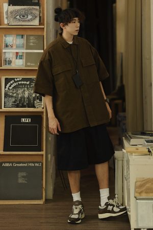 Retro Japanese Style Short Sleeve Shirt Jacket for Men - Loose Casual Summer Workwear for City Boys