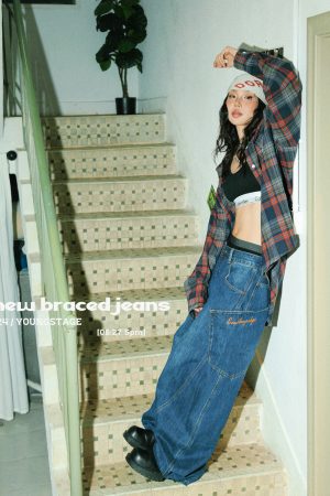 Retro Large Pocket Wide-Leg Denim Pants for Women - Floor-Length Curved Blade Trousers for Spicy 90s Y2K Style