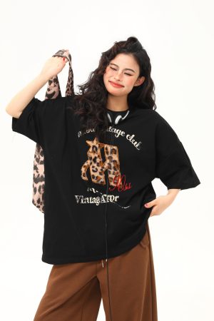 Retro Letter Patch Embroidered Short-Sleeve T-Shirt for Women - Trendy Casual Summer Top, Loose Fit, American Vintage Style