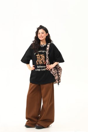 Retro Letter Patch Embroidered Short-Sleeve T-Shirt for Women - Trendy Casual Summer Top, Loose Fit, American Vintage Style