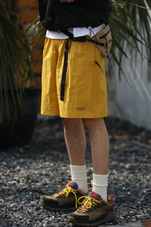 Retro Loose Fit Quick-Dry Shorts for Men and Women - Breathable Casual 5-Point Pants for Summer Outdoor Sports