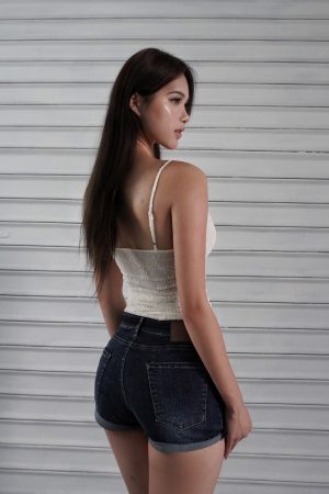 Retro Low-Waist Buttock-Hugging Rolled Hem Denim Shorts - Y2K Inspired Fashion for a Chic Summer Look