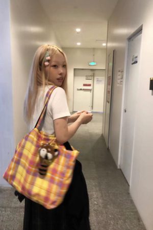 Retro Plaid Casual Canvas Tote Bag - Large Capacity Commuting Shoulder Bag for Autumn & Winter, Trendy Aesthetic Design