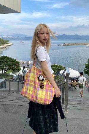 Retro Plaid Casual Canvas Tote Bag - Large Capacity Commuting Shoulder Bag for Autumn & Winter, Trendy Aesthetic Design